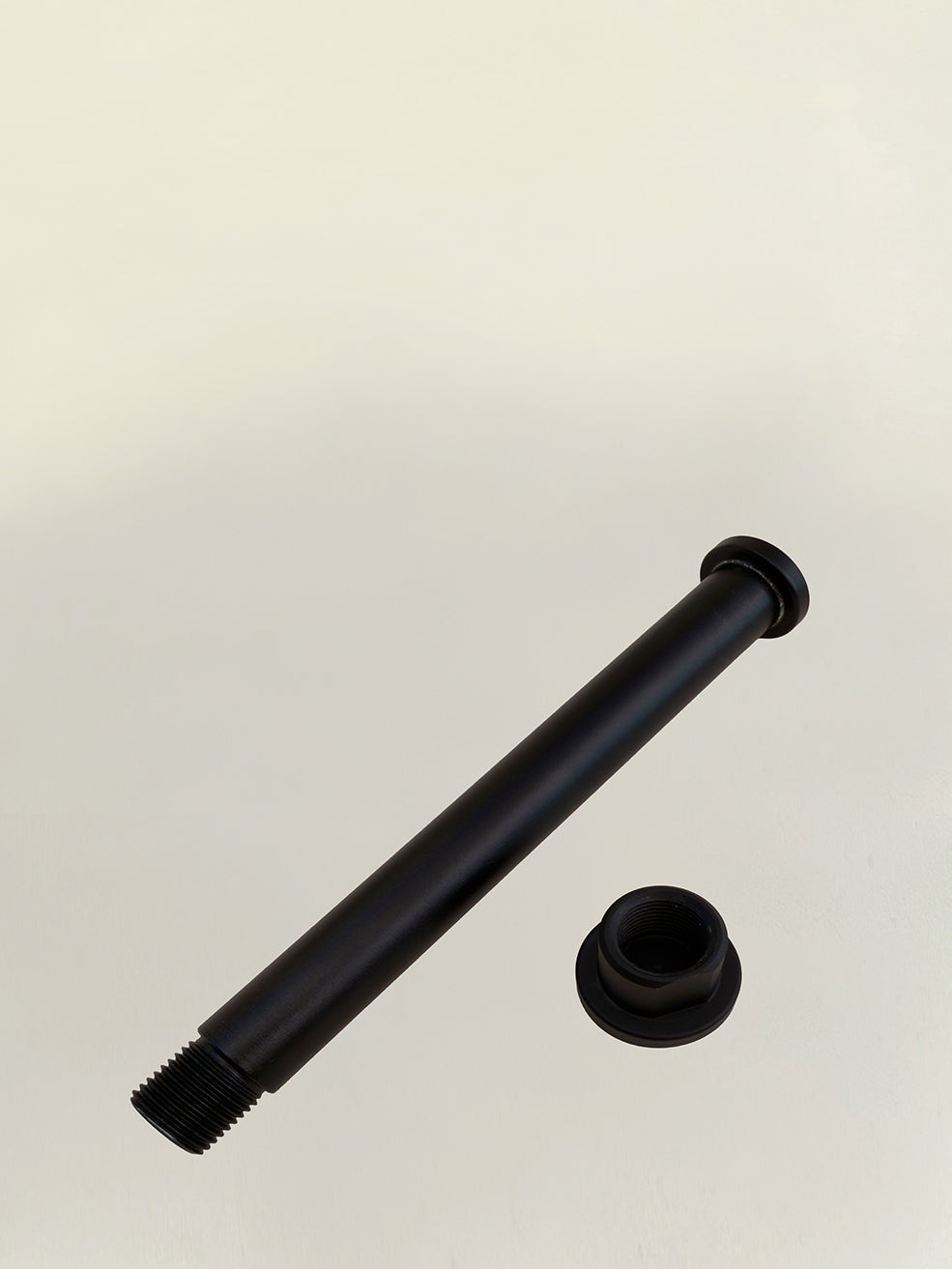 Z.9 ALLOY 15mm REAR THROUGH AXEL