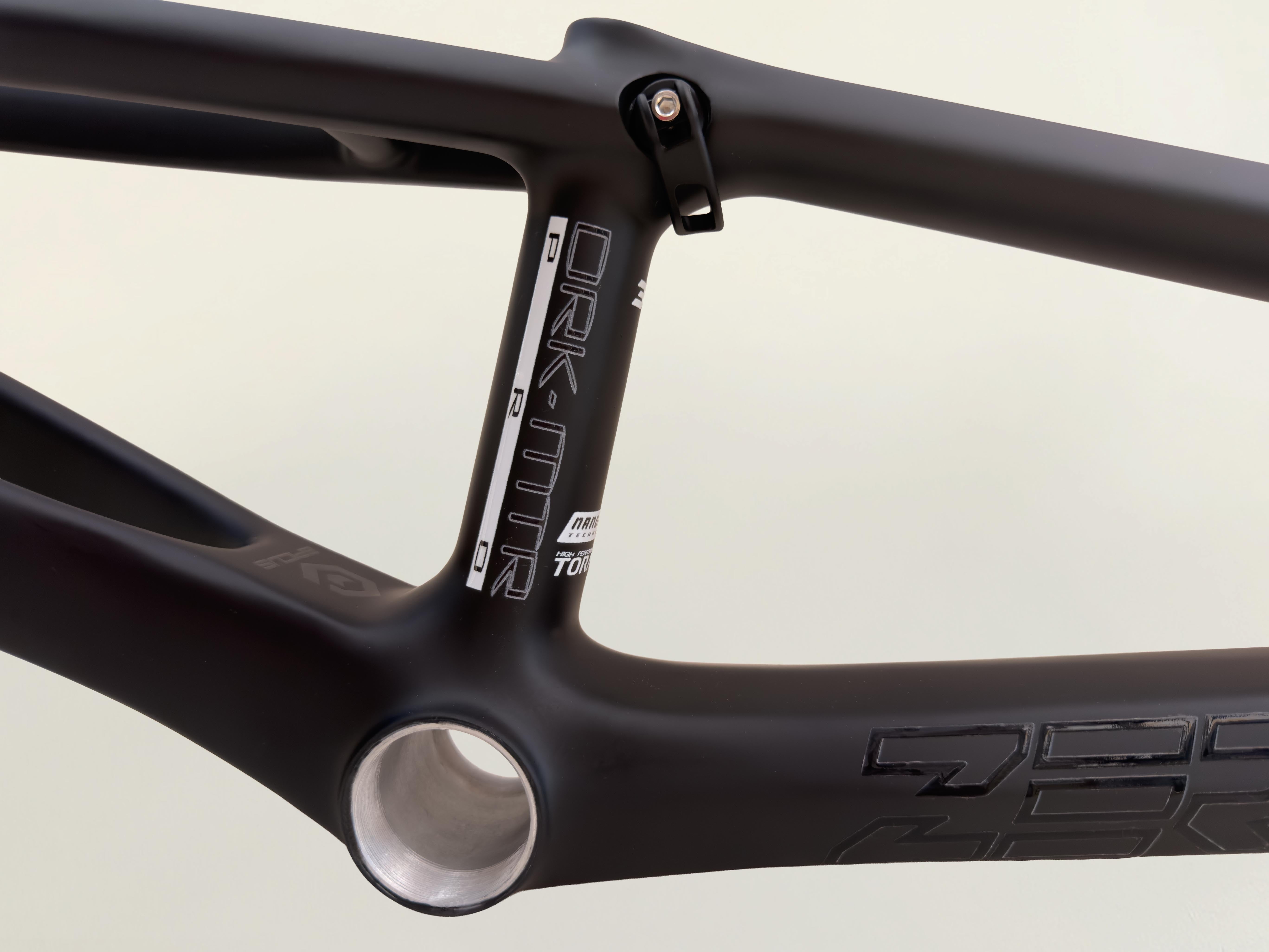 ZERONINE - DRK MTR CARBON RACE FRAME - BLACK or WHITE