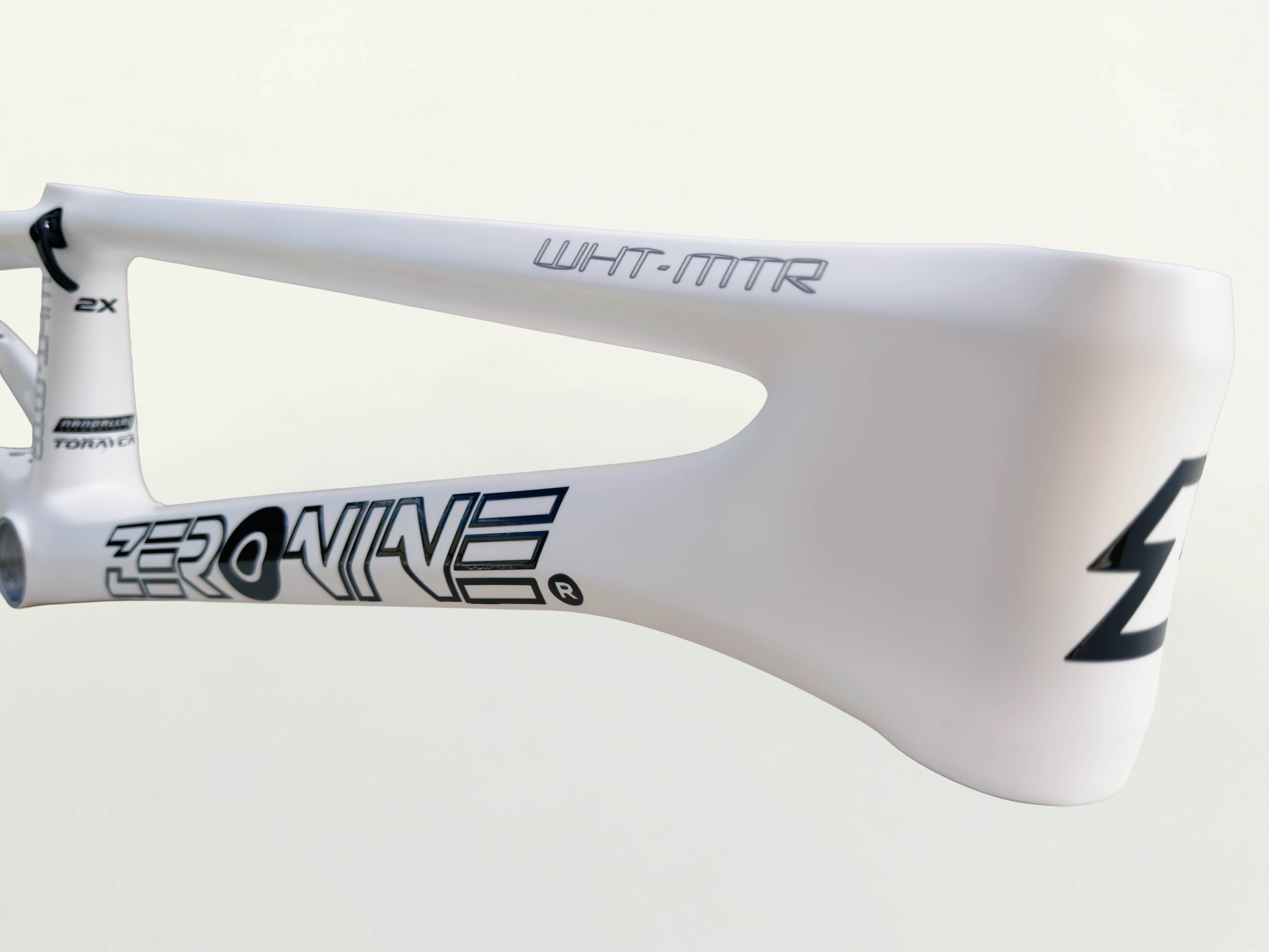 ZERONINE - DRK MTR CARBON RACE FRAME - BLACK or WHITE