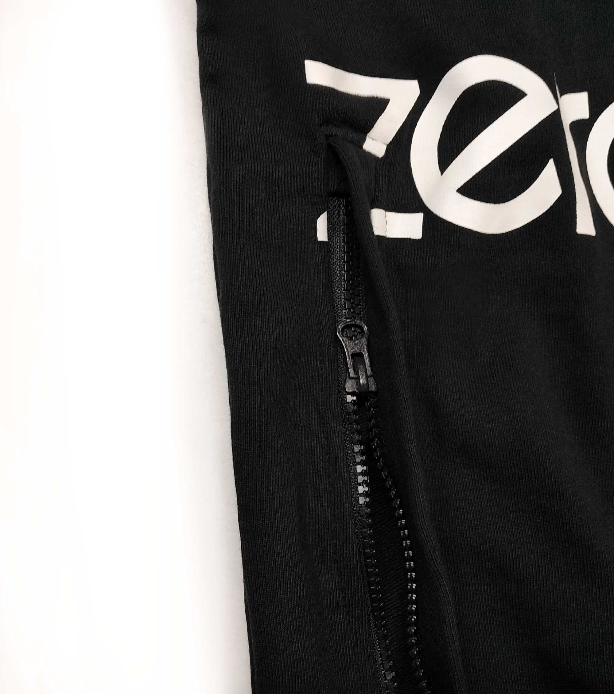 ZERONINE LOGO HOODIE